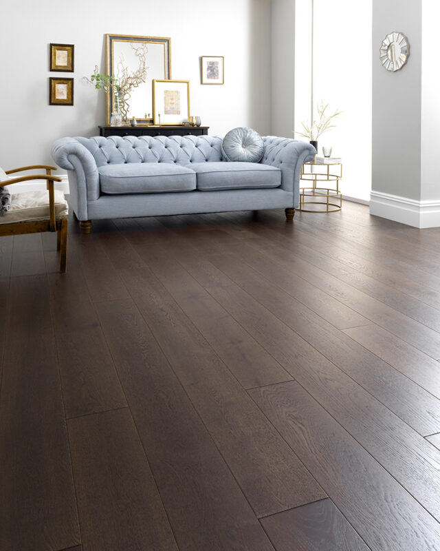 Harlech Chocolate Oak1 1