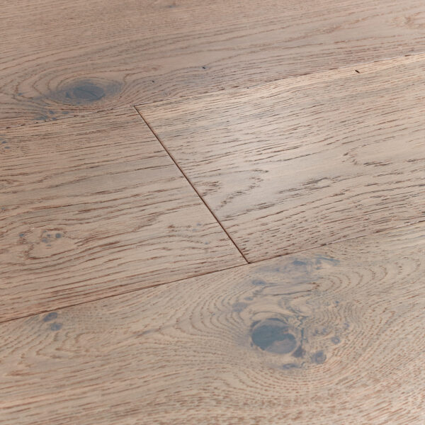 Lynton Seagrass Oak Flooring Closeup 11